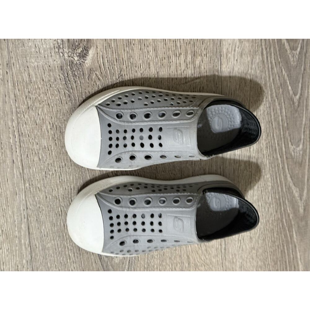 Skechers Sandal for Kids Foamies: Guzman Steps - Aqua Surge US 11 EUC